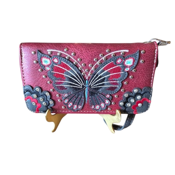 Action Imports Butterfly Silver Stud Embellished Women's Bugundy Wristlet New - Picture 1 of 3